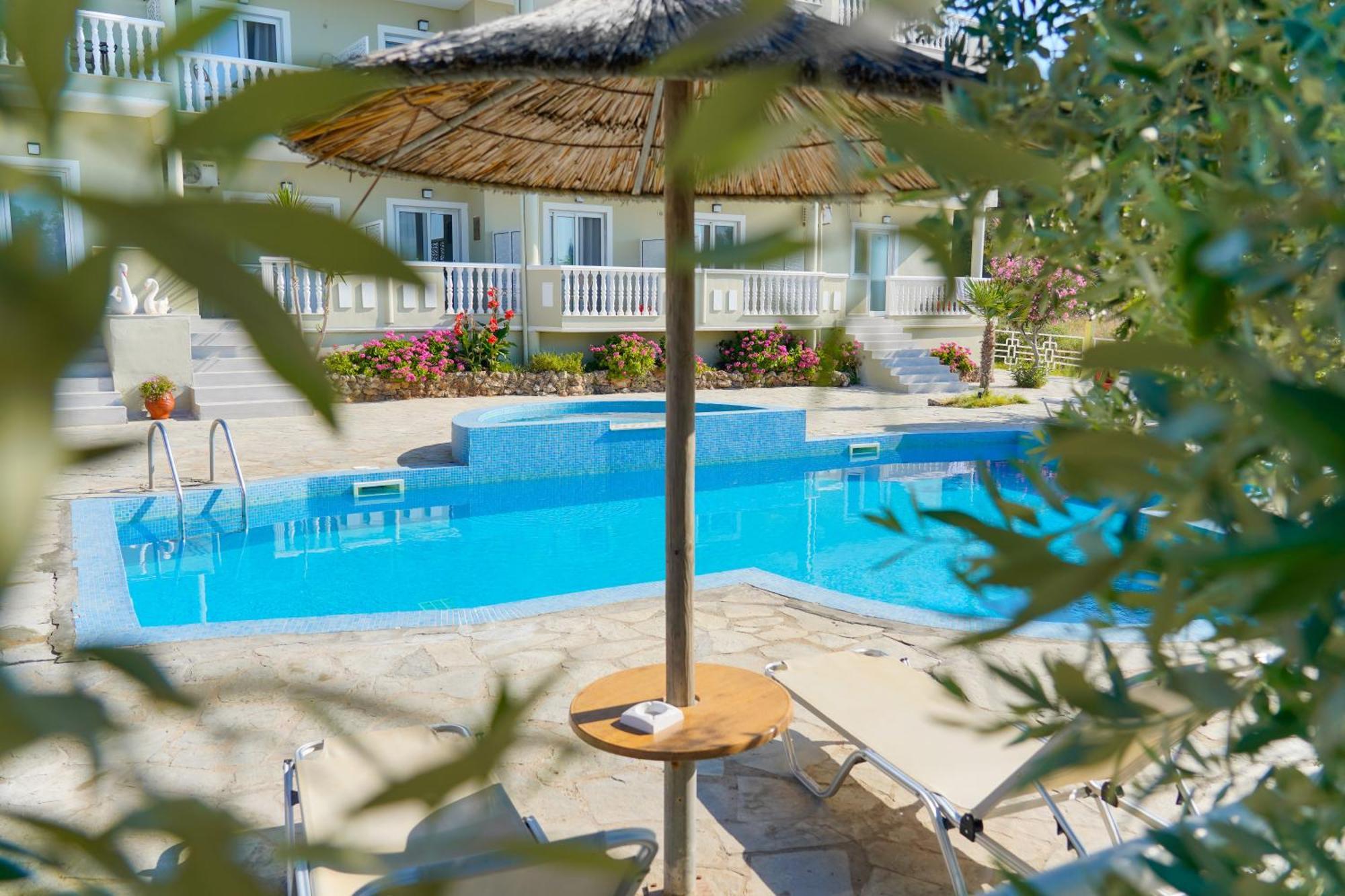 Boutique Giannikis By The Beach Лименария Экстерьер фото